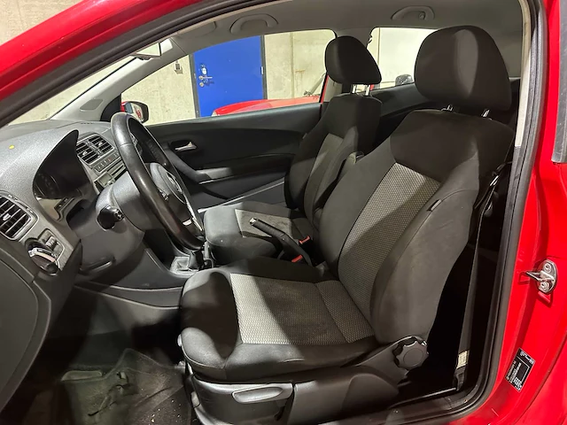 Volkswagen polo 1.2 tdi bluemotion comfortline 75pk 2011, 44-rfg-1 - afbeelding 20 van  34