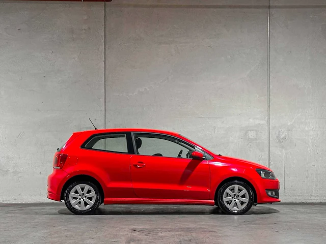 Volkswagen polo 1.2 tdi bluemotion comfortline 75pk 2011, 44-rfg-1 - afbeelding 32 van  34
