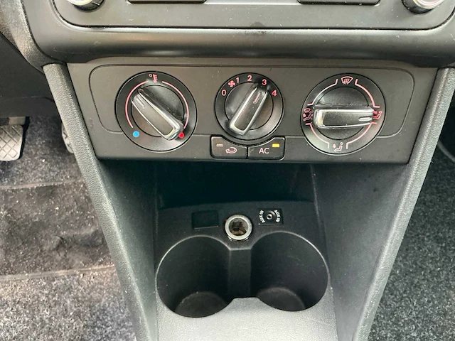 Volkswagen polo 1.2 tdi bluemotion personenauto - afbeelding 13 van  24