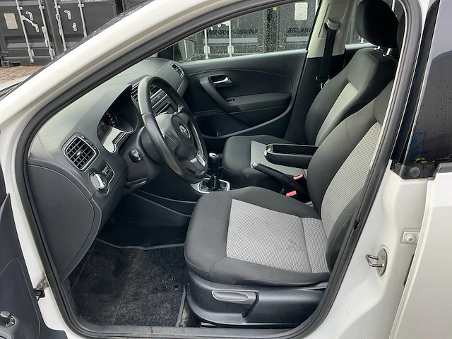 Volkswagen polo 1.2 tdi bluemotion personenauto - afbeelding 18 van  24