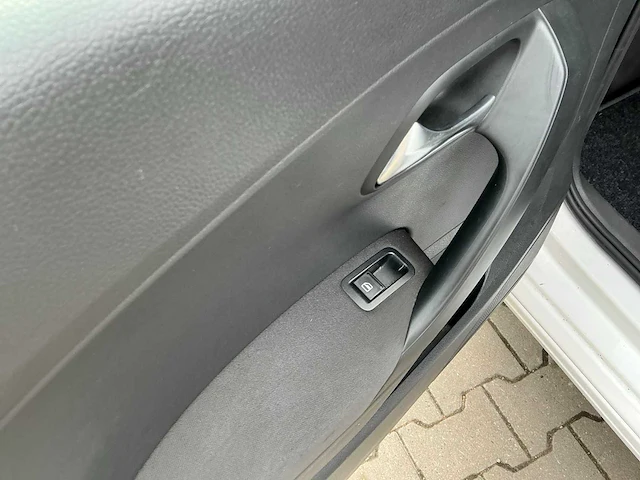 Volkswagen polo 1.2 tdi bluemotion personenauto - afbeelding 21 van  24
