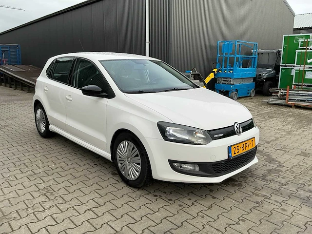 Volkswagen polo 1.2 tdi bluemotion personenauto - afbeelding 2 van  24