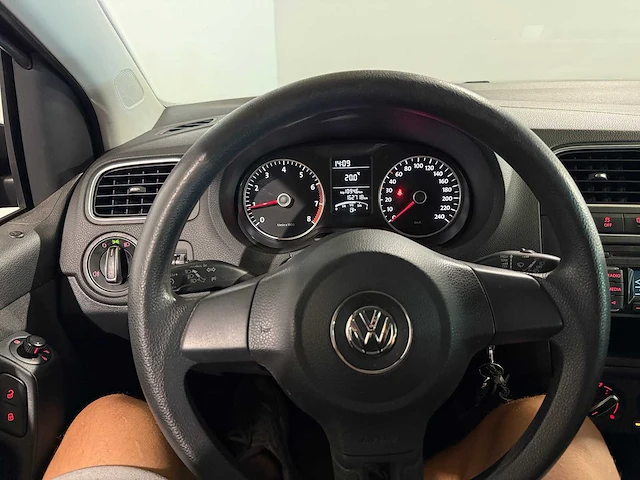 Volkswagen polo 1.2 tsi blm. edition, 4-tdz-75 - afbeelding 2 van  13