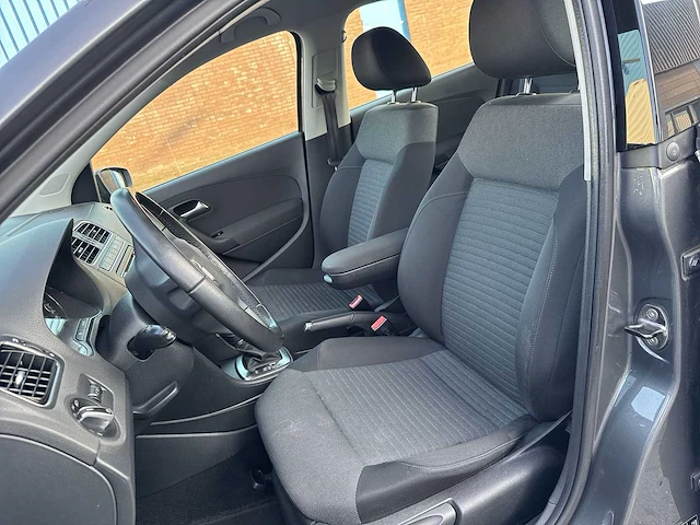 Volkswagen polo 1.2 tsi comfortline 2013 | 38-zlf-8 - afbeelding 2 van  26