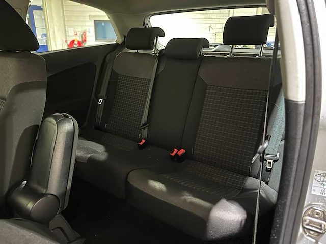 Volkswagen polo 1.2 tsi comfortline 90pk 2016, j-776-vr - afbeelding 24 van  36