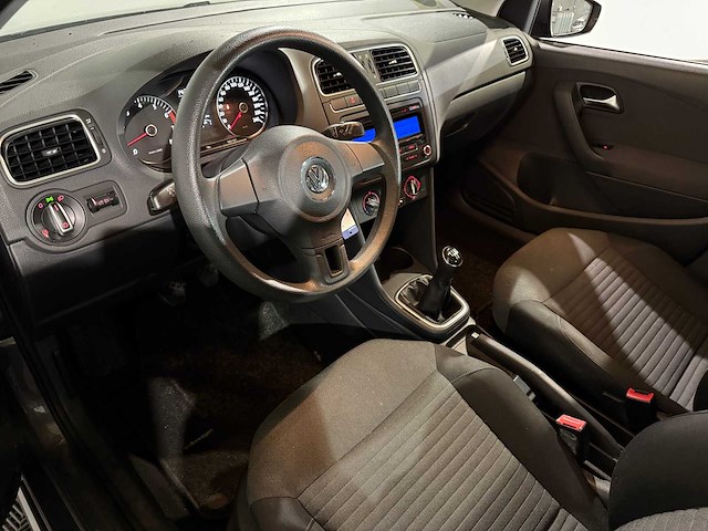 Volkswagen polo 1.2 tsi highline, 6-xjg-53 - afbeelding 10 van  12
