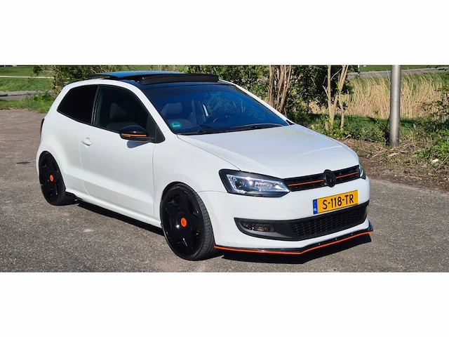 Volkswagen polo 1.2 tsi highline, s-118-tr - afbeelding 2 van  27