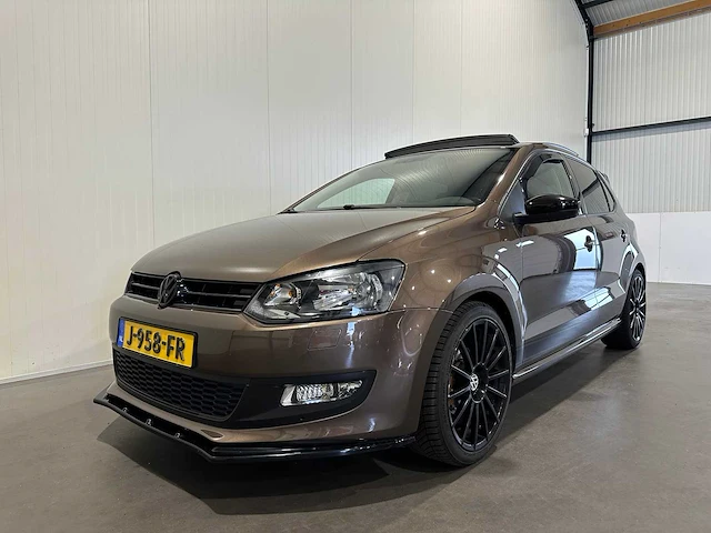 Volkswagen polo 1.2 tsi r-line ed j-958-fr - afbeelding 1 van  32