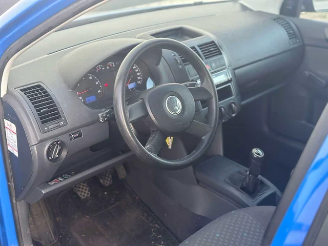 Volkswagen polo 1.4 16v, 70-jd-sp - afbeelding 8 van  11