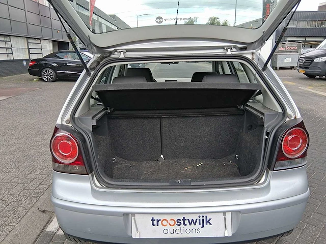 Volkswagen polo 1.4-16v comfortline 2009 | 07-hjv-9 - afbeelding 18 van  31