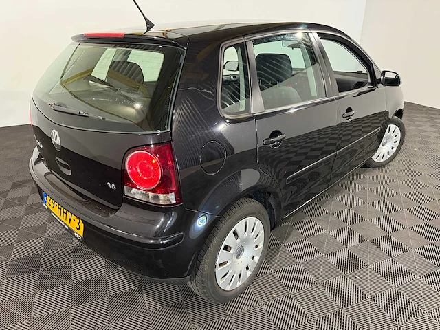 Volkswagen polo 1.4-16v comfortline, 29-hhv-3 - afbeelding 8 van  12