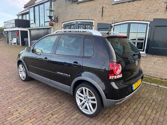 Volkswagen polo 1.4-16v cross clima 13-zn-fh - afbeelding 23 van  28