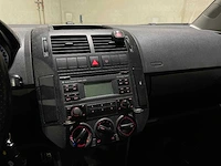Volkswagen polo 1.4-16v fun 101pk 2005, 47-rf-tx - afbeelding 18 van  38