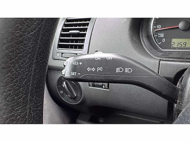 Volkswagen polo 1.4-16v highline , 04-ng-ds - afbeelding 5 van  16
