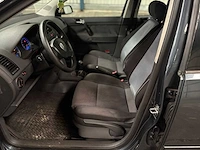 Volkswagen polo 1.4-16v highline , 04-ng-ds - afbeelding 12 van  16