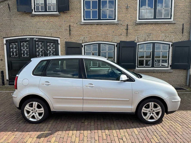 Volkswagen polo 1.4-16v highline clima 88-jf-hv - afbeelding 4 van  11