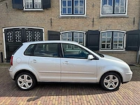 Volkswagen polo 1.4-16v highline clima 88-jf-hv - afbeelding 4 van  11