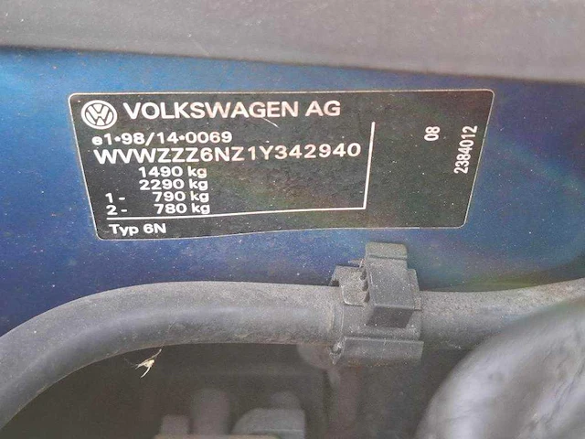 Volkswagen polo 1.4-16v trendline 2001 | 76-hh-zs - afbeelding 7 van  15