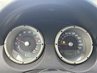 Volkswagen polo 1.4-16v trendline 2001 | 76-hh-zs - afbeelding 8 van  24