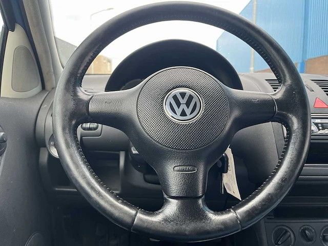 Volkswagen polo 1.4-16v trendline 2001 | 76-hh-zs - afbeelding 9 van  24