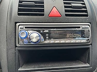 Volkswagen polo 1.4-16v trendline 2001 | 76-hh-zs - afbeelding 11 van  24