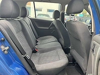 Volkswagen polo 1.4-16v trendline 2001 | 76-hh-zs - afbeelding 16 van  24