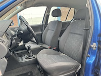 Volkswagen polo 1.4-16v trendline 2001 | 76-hh-zs - afbeelding 14 van  24