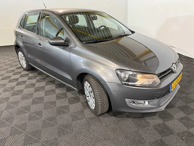 Volkswagen polo 1.4-16v trendline, g-696-nh - afbeelding 10 van  13