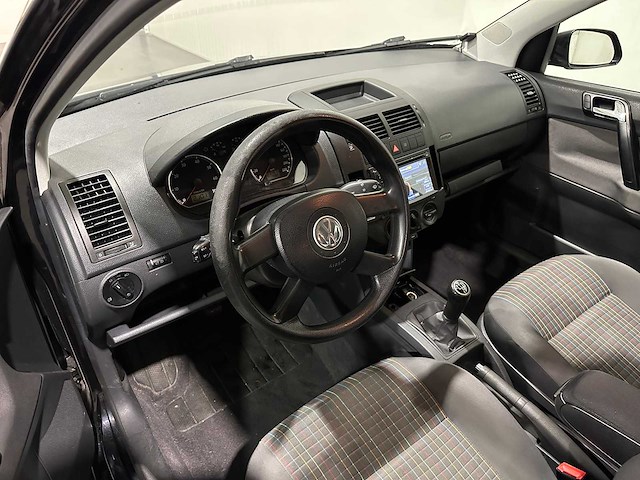 Volkswagen polo 1.4-16v turijn 37-rv-nb - afbeelding 19 van  19