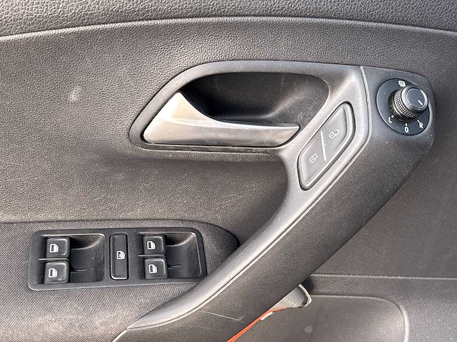 Volkswagen polo 1.4 tdi bluemotion 2014 | 4-xdn-00 - afbeelding 2 van  26