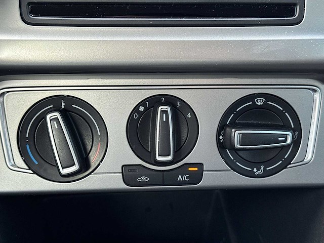 Volkswagen polo 1.4 tdi bluemotion 2014 | 4-xdn-00 - afbeelding 11 van  26