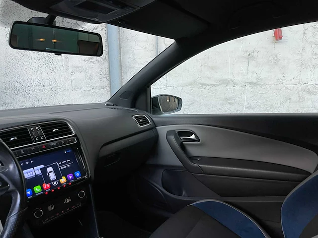 Volkswagen polo 1.4 tsi bluegt (wrc livery) 140pk 2013, ph-445-x - afbeelding 10 van  34