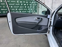 Volkswagen polo 1.4 tsi bluegt (wrc livery) 140pk 2013, ph-445-x - afbeelding 19 van  34