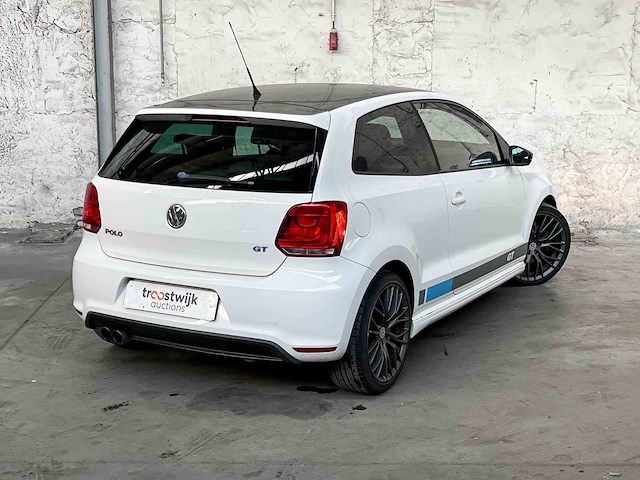 Volkswagen polo 1.4 tsi bluegt (wrc livery) 140pk 2013, ph-445-x - afbeelding 2 van  34