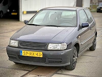 Volkswagen polo 1.6 automaat , sp-rx-43 - afbeelding 1 van  13