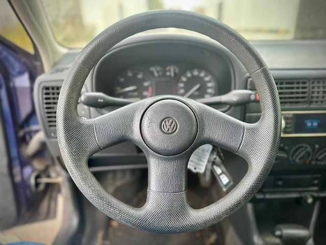 Volkswagen polo 1.6 automaat , sp-rx-43 - afbeelding 11 van  13