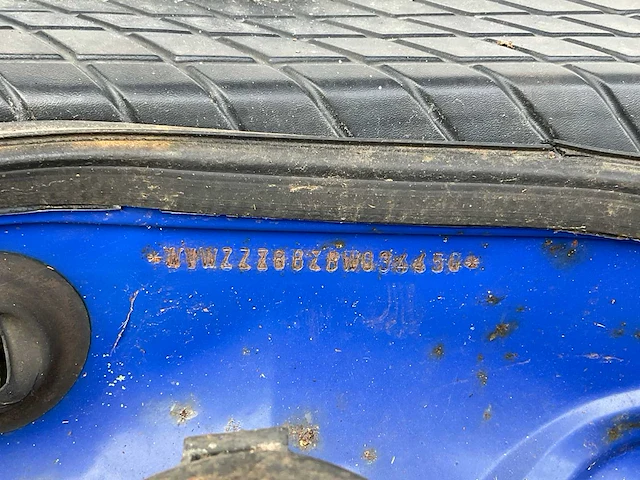 Volkswagen polo 1f oldtimer auto - afbeelding 3 van  43