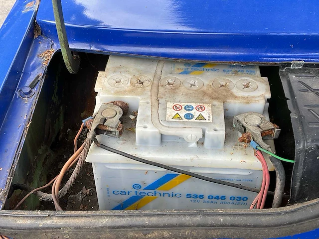Volkswagen polo 1f oldtimer auto - afbeelding 5 van  43