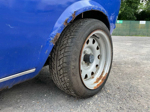 Volkswagen polo 1f oldtimer auto - afbeelding 14 van  43