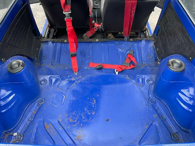 Volkswagen polo 1f oldtimer auto - afbeelding 20 van  43