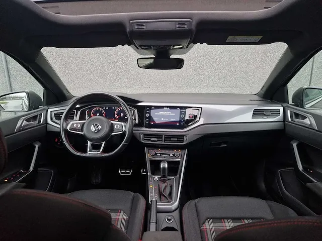 Volkswagen polo 2.0 tsi gti | r-612-nr - afbeelding 21 van  43