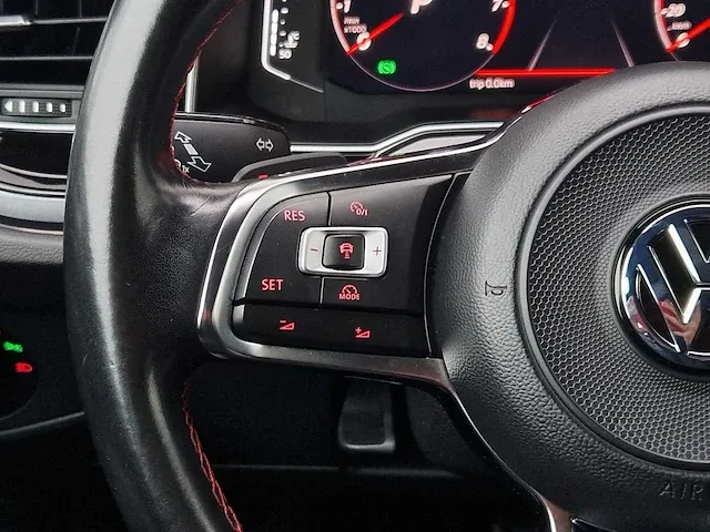 Volkswagen polo 2.0 tsi gti | r-612-nr - afbeelding 24 van  43