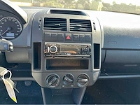 Volkswagen polo 2005 benzine - afbeelding 14 van  37
