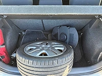 Volkswagen polo 2005 benzine - afbeelding 16 van  37