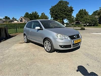 Volkswagen polo 2005 benzine - afbeelding 23 van  37