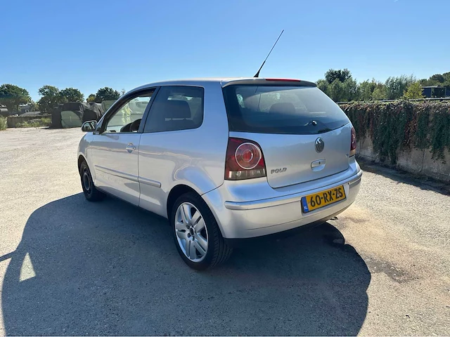 Volkswagen polo 2005 benzine - afbeelding 34 van  37