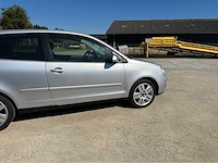 Volkswagen polo 2005 benzine - afbeelding 35 van  37