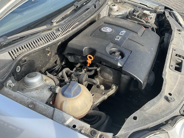 Volkswagen polo auto - afbeelding 2 van  23