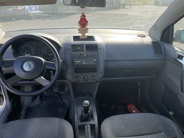 Volkswagen polo auto - afbeelding 11 van  23