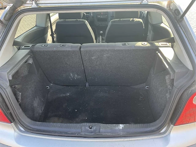 Volkswagen polo auto - afbeelding 21 van  23